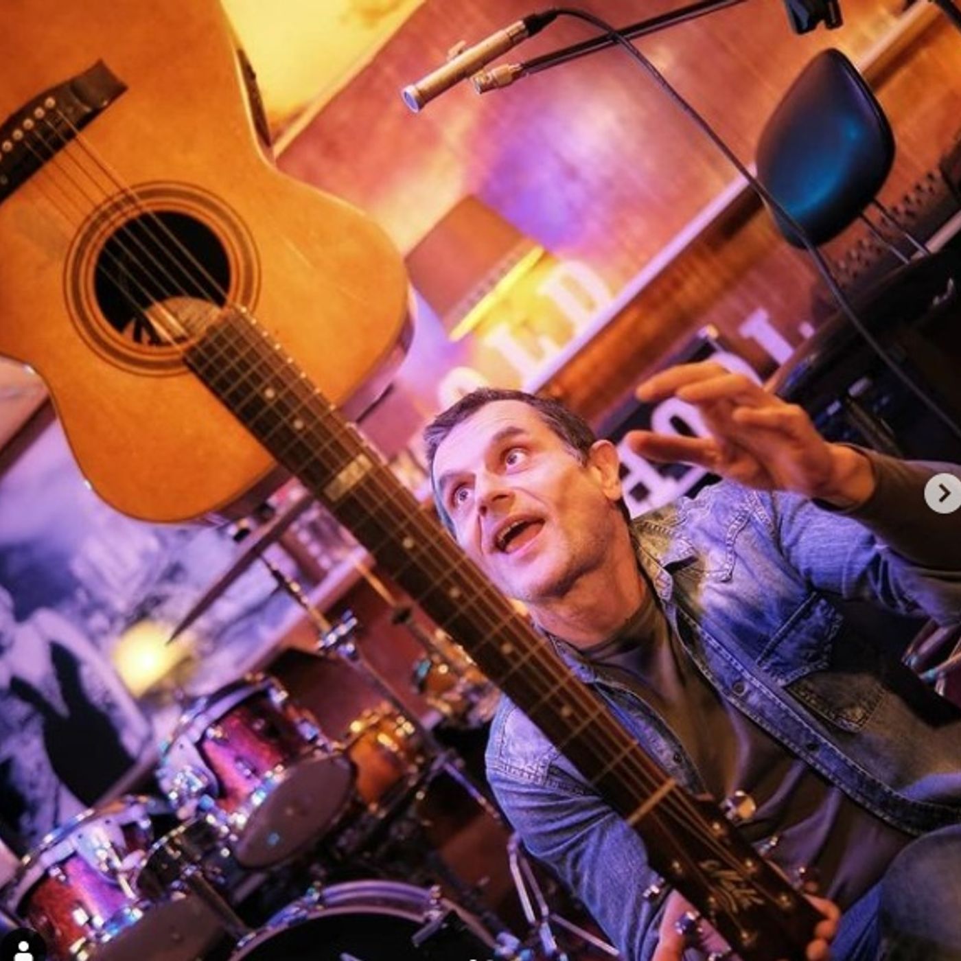 Old School - Unplugged music and fun!