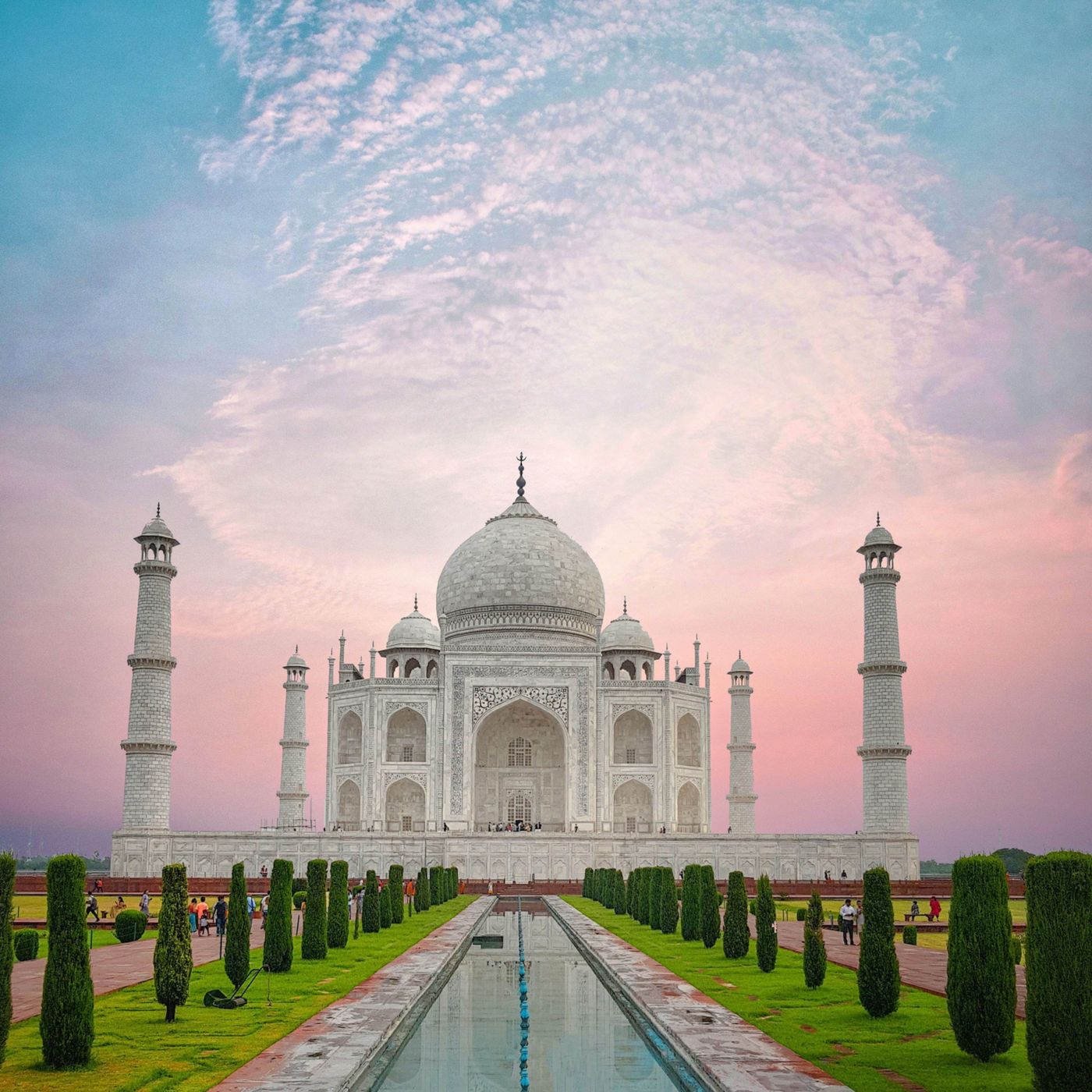 A Bollywood Film Sparks Debate in India Over the History of the Taj Mahal 💔 episode artwork