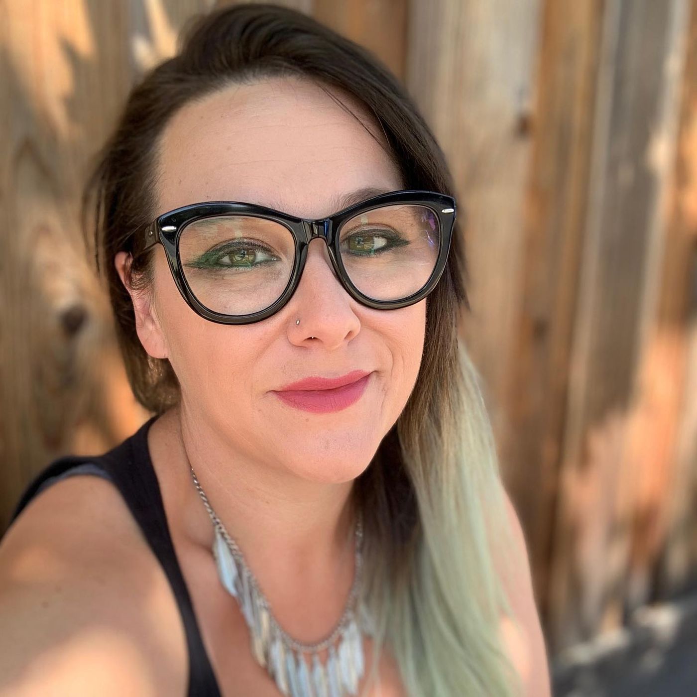 Castle Talk: Lit Agent Pam Pho's Advice to Writers on Twitter episode artwork