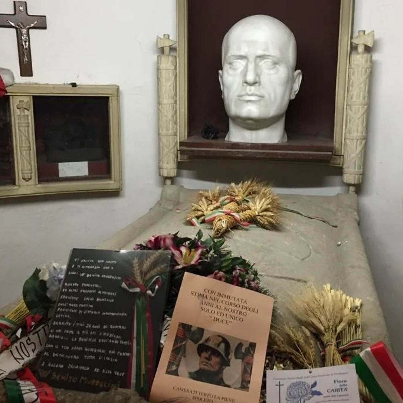 BestOfPillole - Chi ha rubato il corpo di Mussolini?
