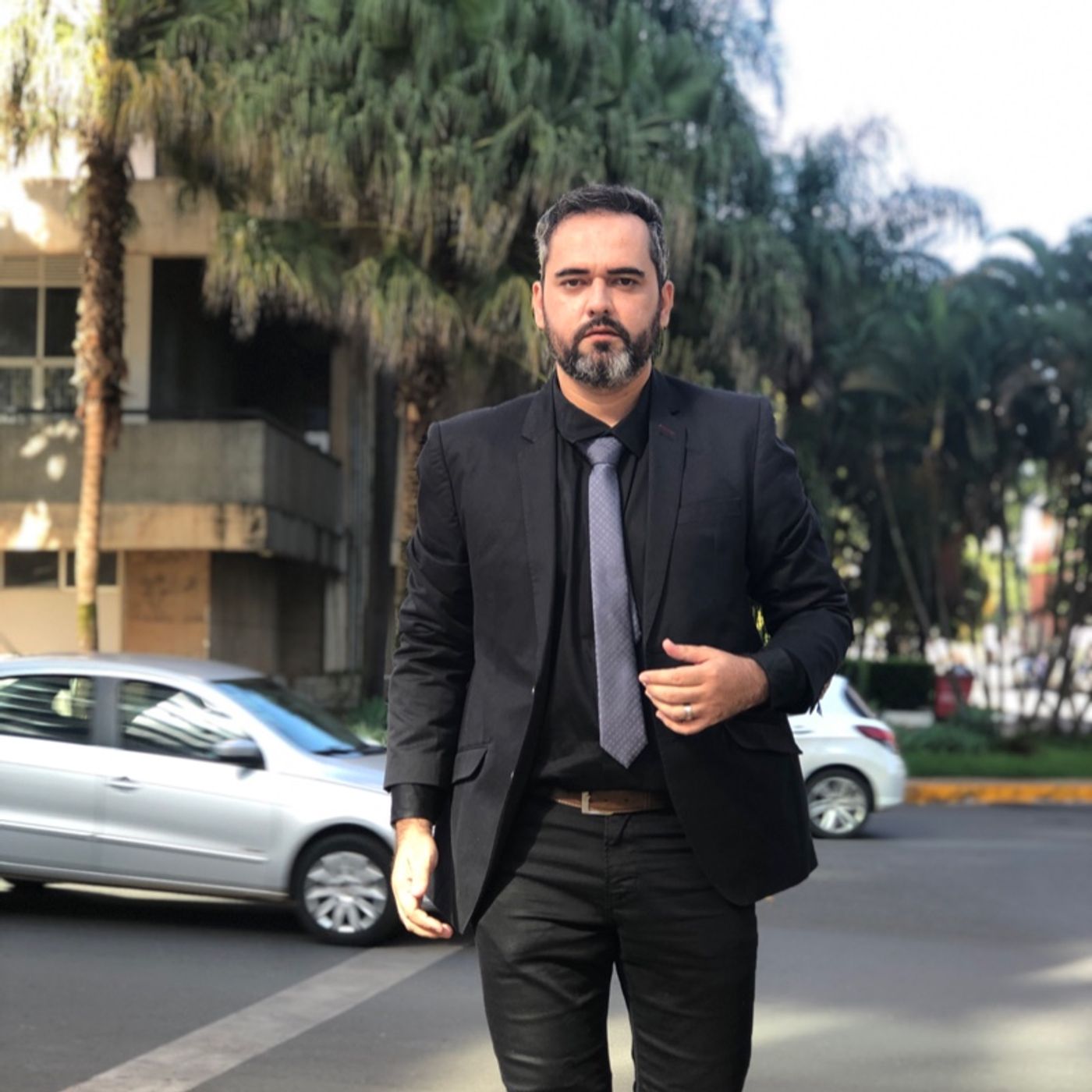 Um Líder tem que ter Autoridade ou Influência?