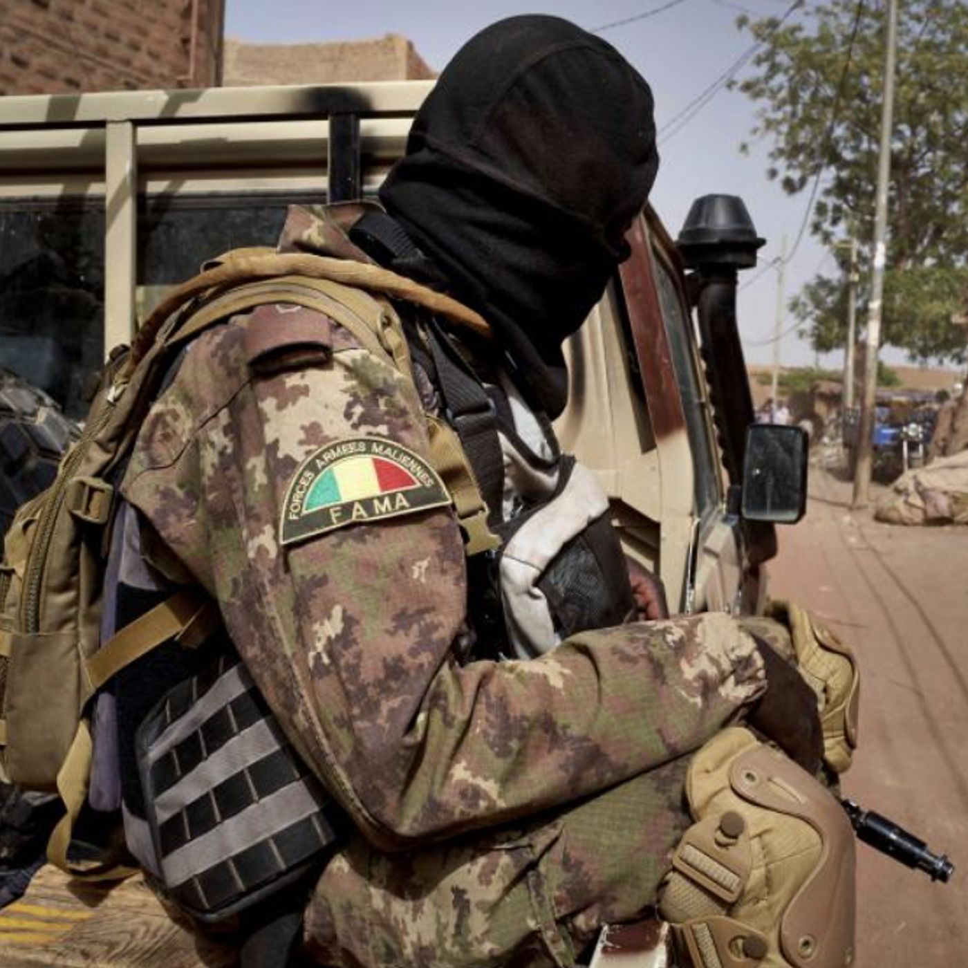 BONUS 181: Kidnapped as a Reporter in Mali