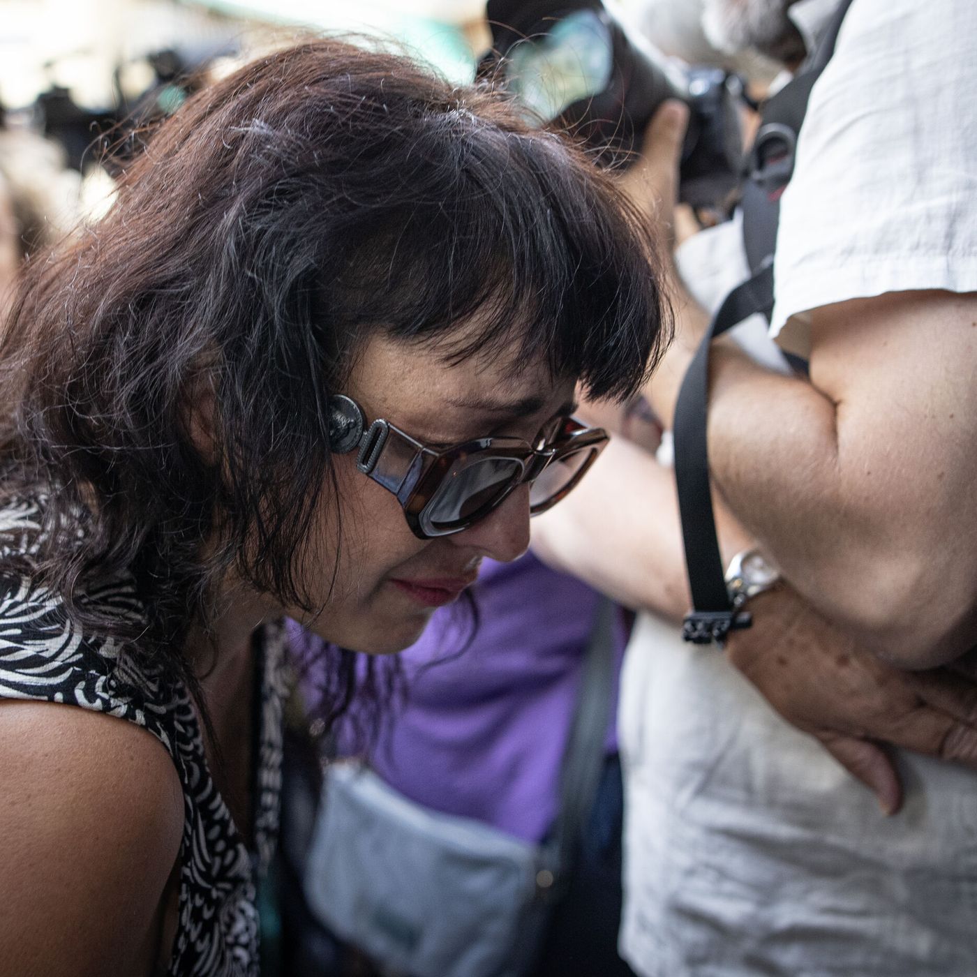 Las Noticias de La Mañana: La jueza aplaza al viernes la entrega del hijo de Juana Rivas tras una mañana marcada tensa