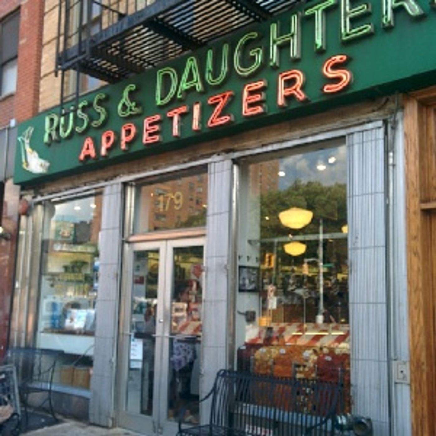 Tras Louie C.K. hasta Russ & Daughters