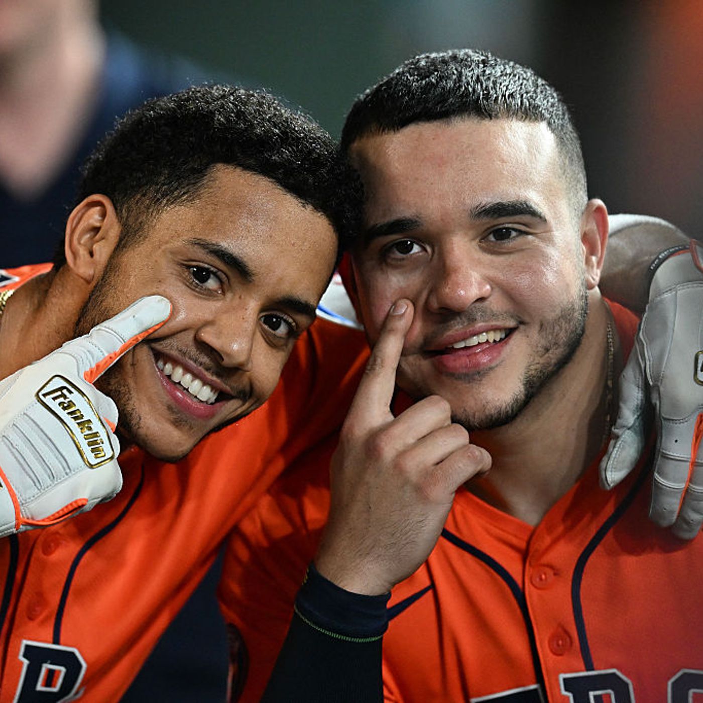 Astros Take the Game In Flashy Walk Off Home-run Sitting 1-1 In the Series, Final Game Tonight !