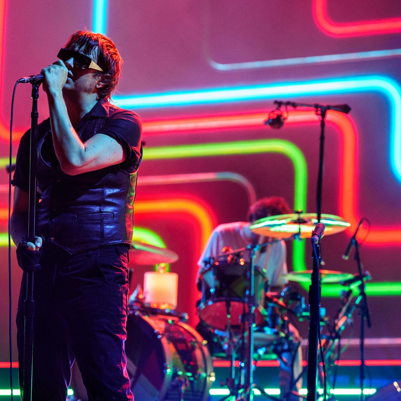 Watch The Strokes record ‘Reality Awaits’ in ‘In Transit: Part II’ – over 20 years on from original mini-doc