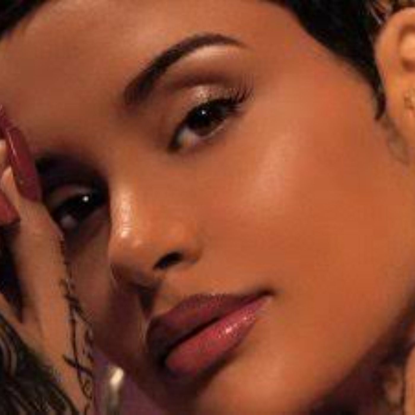 Kehlani – Shoulda Never ft. USHER