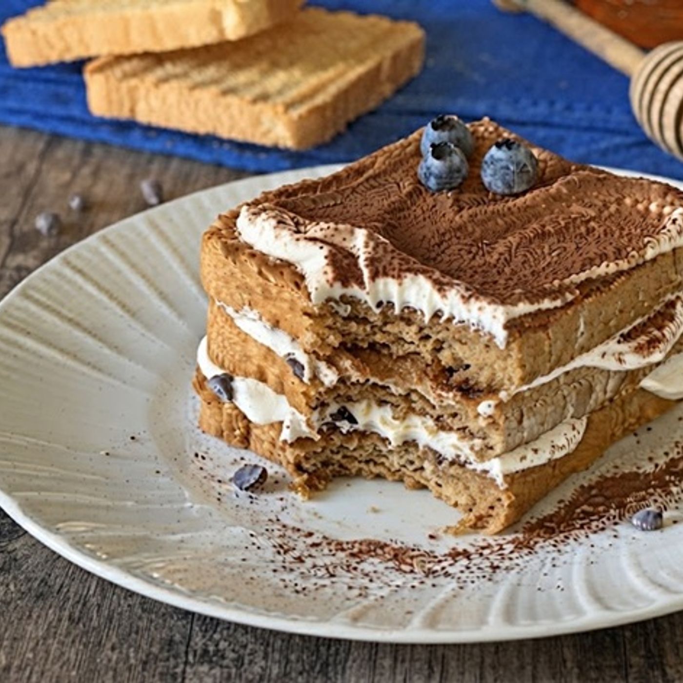 Dolce con fette biscottate e yogurt: ricetta fit e veloce senza cottura episode artwork
