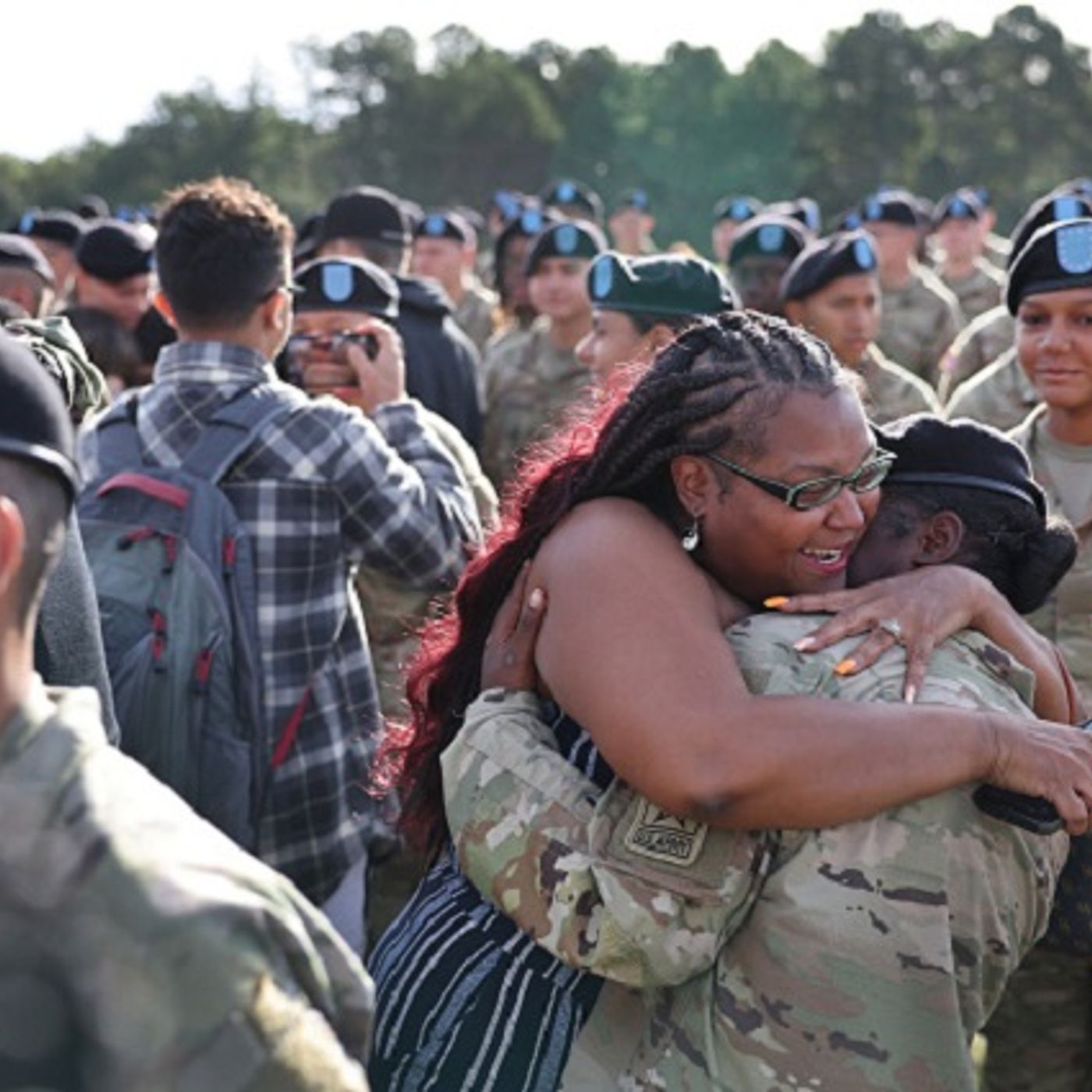 (Smile File) Stranger Makes New Soldier's 'Tap Out' Ceremony Special episode artwork