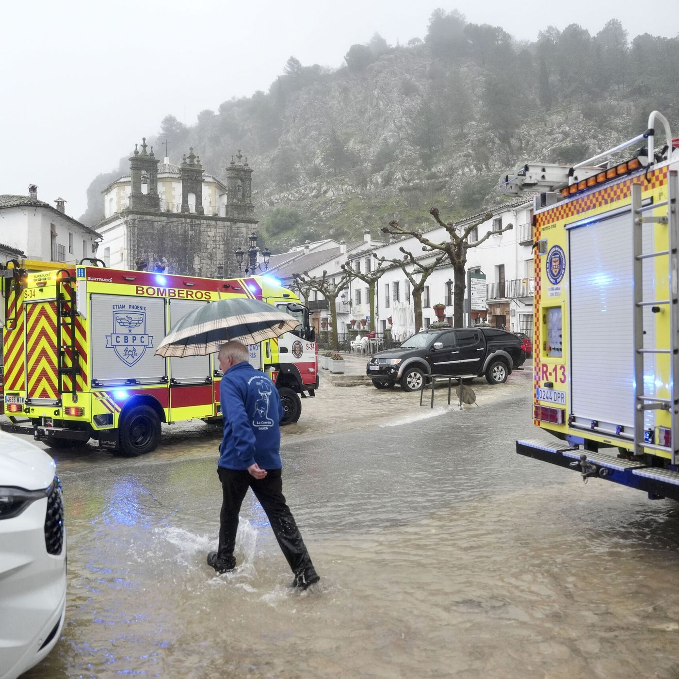 Un geólogo alerta del corrimiento de tierras en Grazalema: "Cualquier pequeña grieta le sirve al agua para salir"