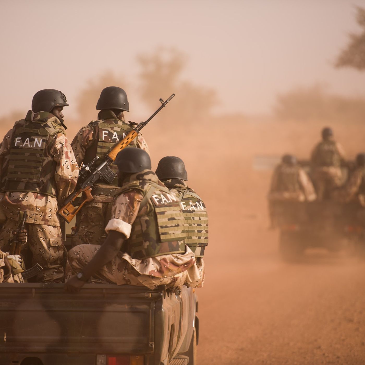 Analyse de Seidik Abba après le retrait du Niger de la Force multinationale mixte episode artwork