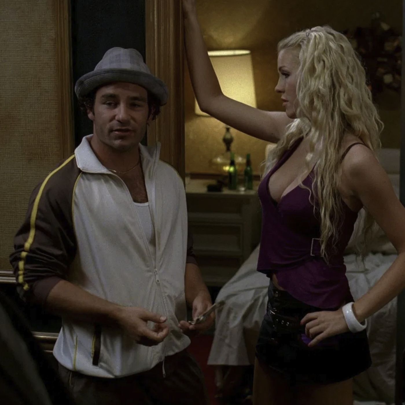 Supernatural, S03E04- Sin City