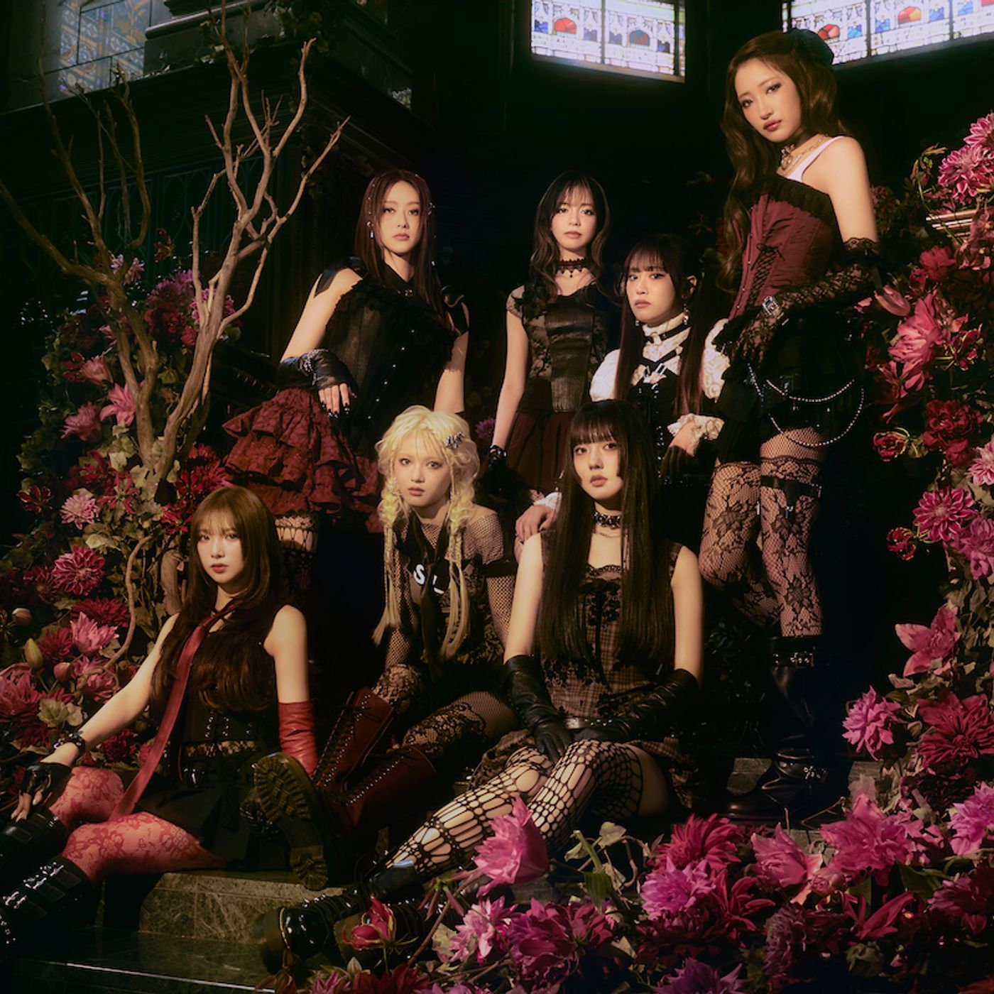 Girls²、3都市まわるホールツアー『Seven Blooms Beyond』開催　進化したグループの姿を届ける episode artwork