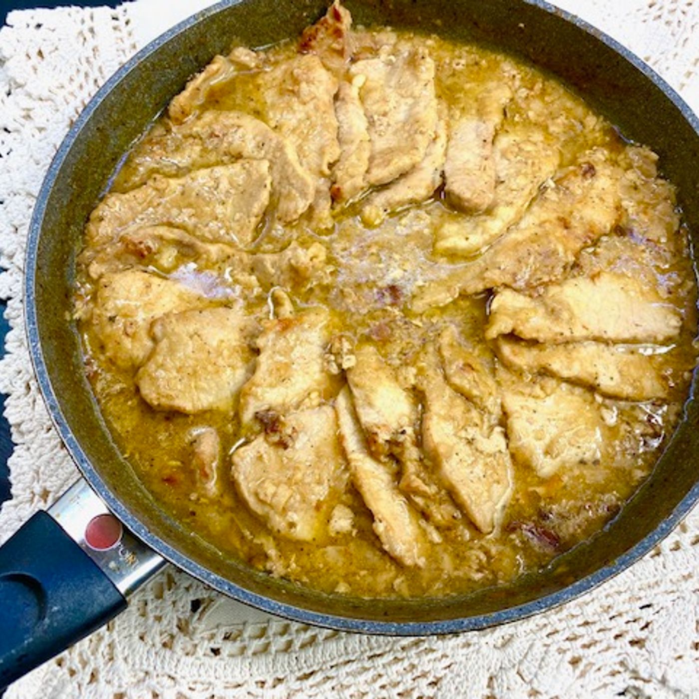 Scaloppine di arista al vino bianco: il segreto per renderle cremose episode artwork