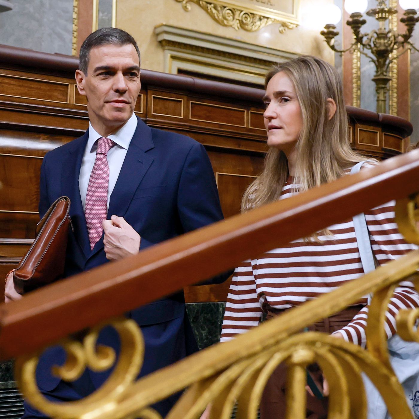 La Trinchera de Llamas del 24/05/2025 - Sánchez no gobierna, coloniza el Estado