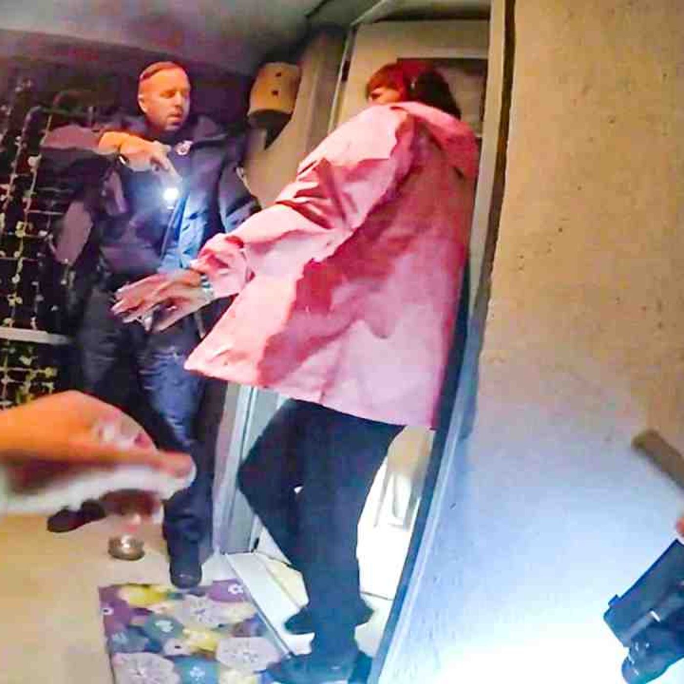 Cops Realize They Interrupted a Killing in Progress episode artwork