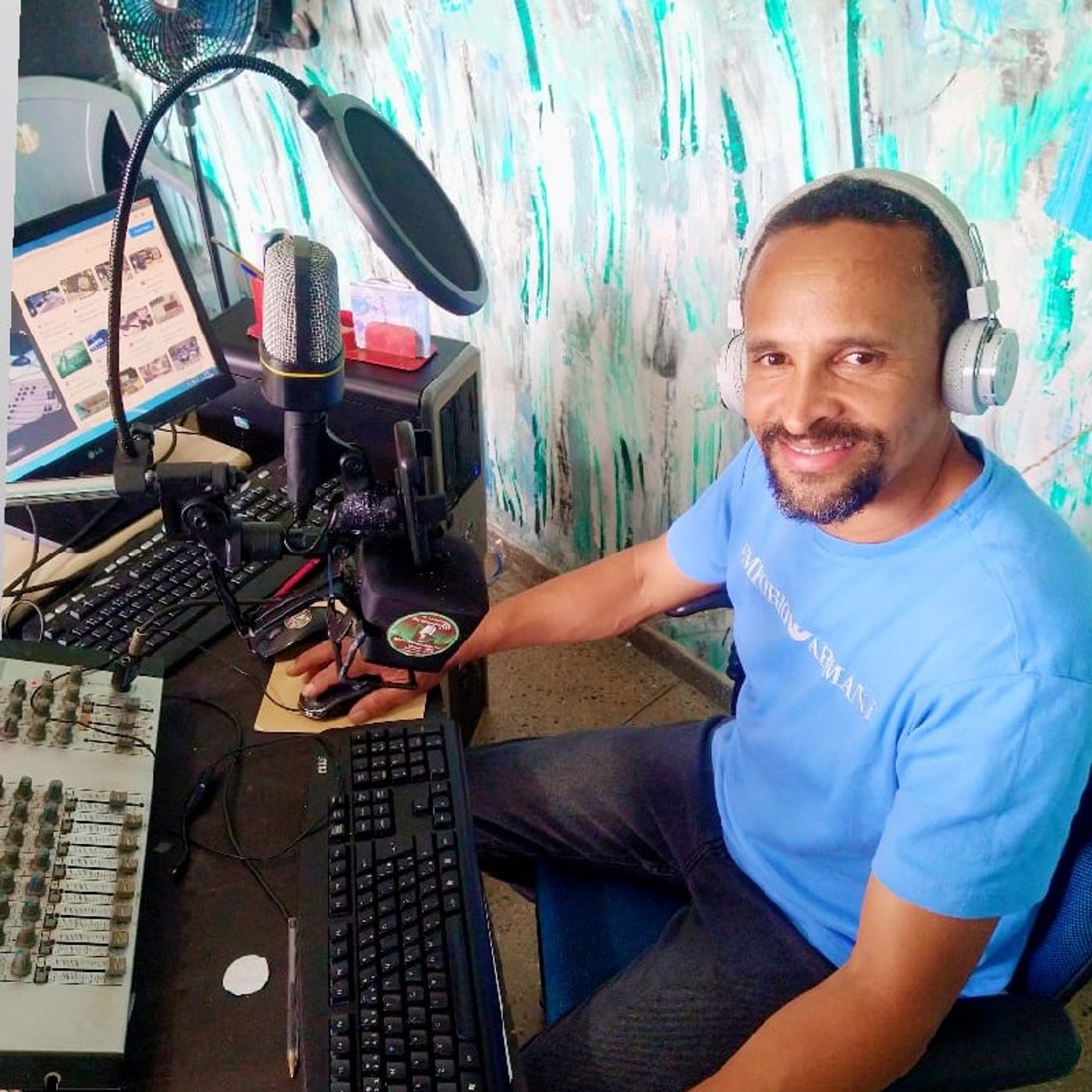 Rádio Restauração - FM - pix celular 61-999336228 nós ajude a manter no ar episode artwork