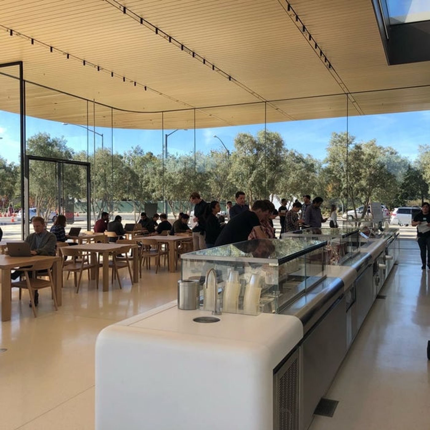 Il caffè di oggi è offerto di Apple