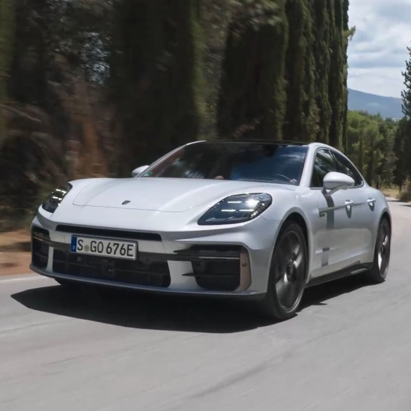 Porsche Panamera Turbo S E-Hybrid - Potenza e sostenibilità si fondono in prestazioni da Supercar e tecnologia ibrida episode artwork