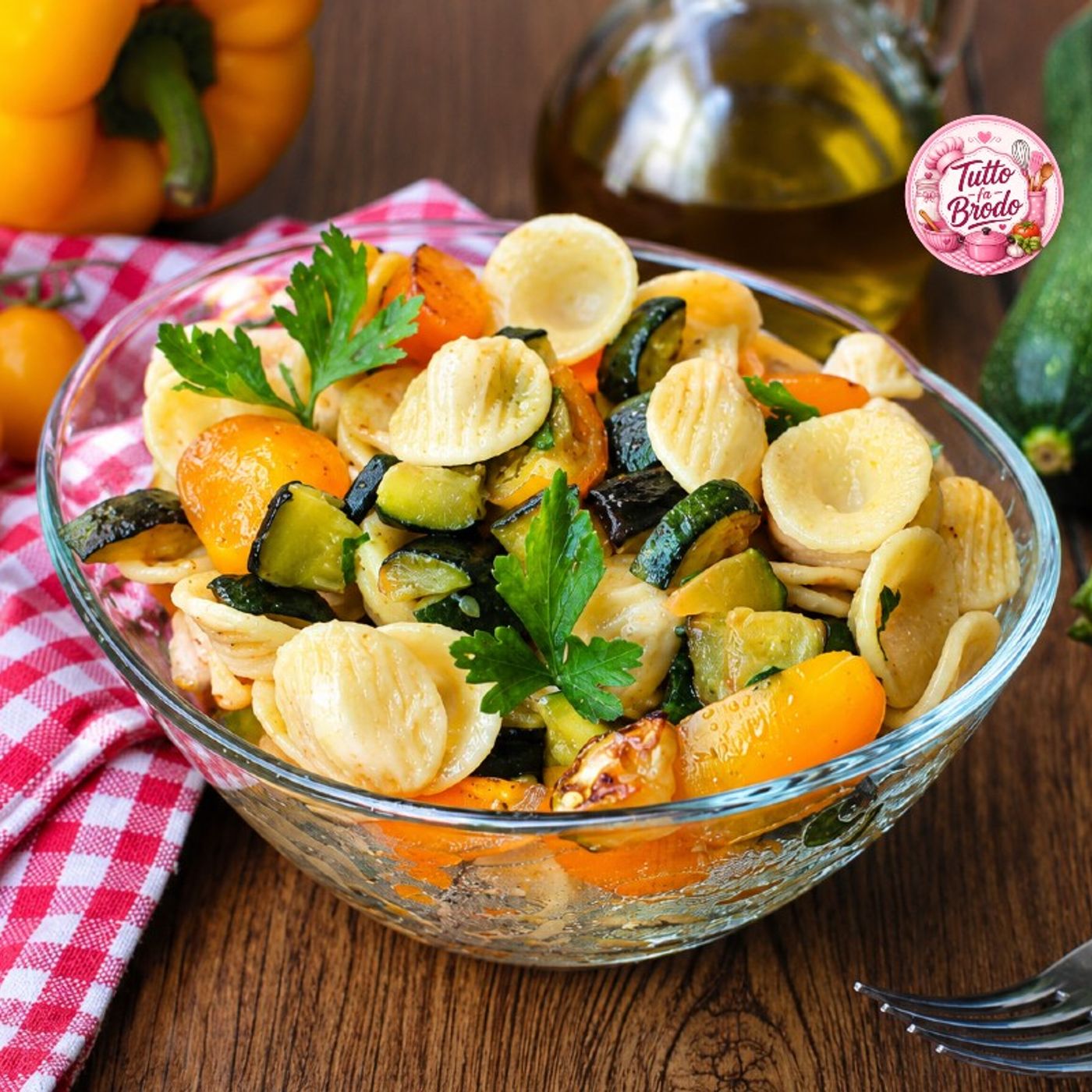 Pasta Fredda con Zucchine, Peperoni e Pomodorini Gialli: Fresca e Gustosa episode artwork