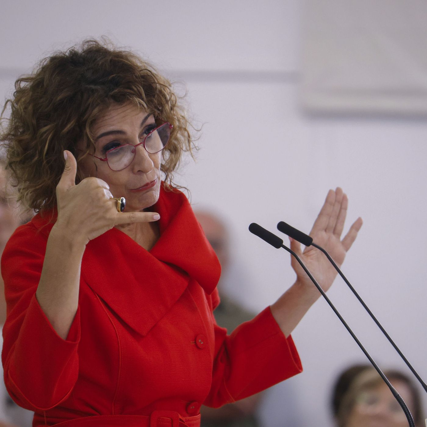 La República de los Tonnntos: Momento de oro de María Jesús Montero, "¿en qué país vive?"