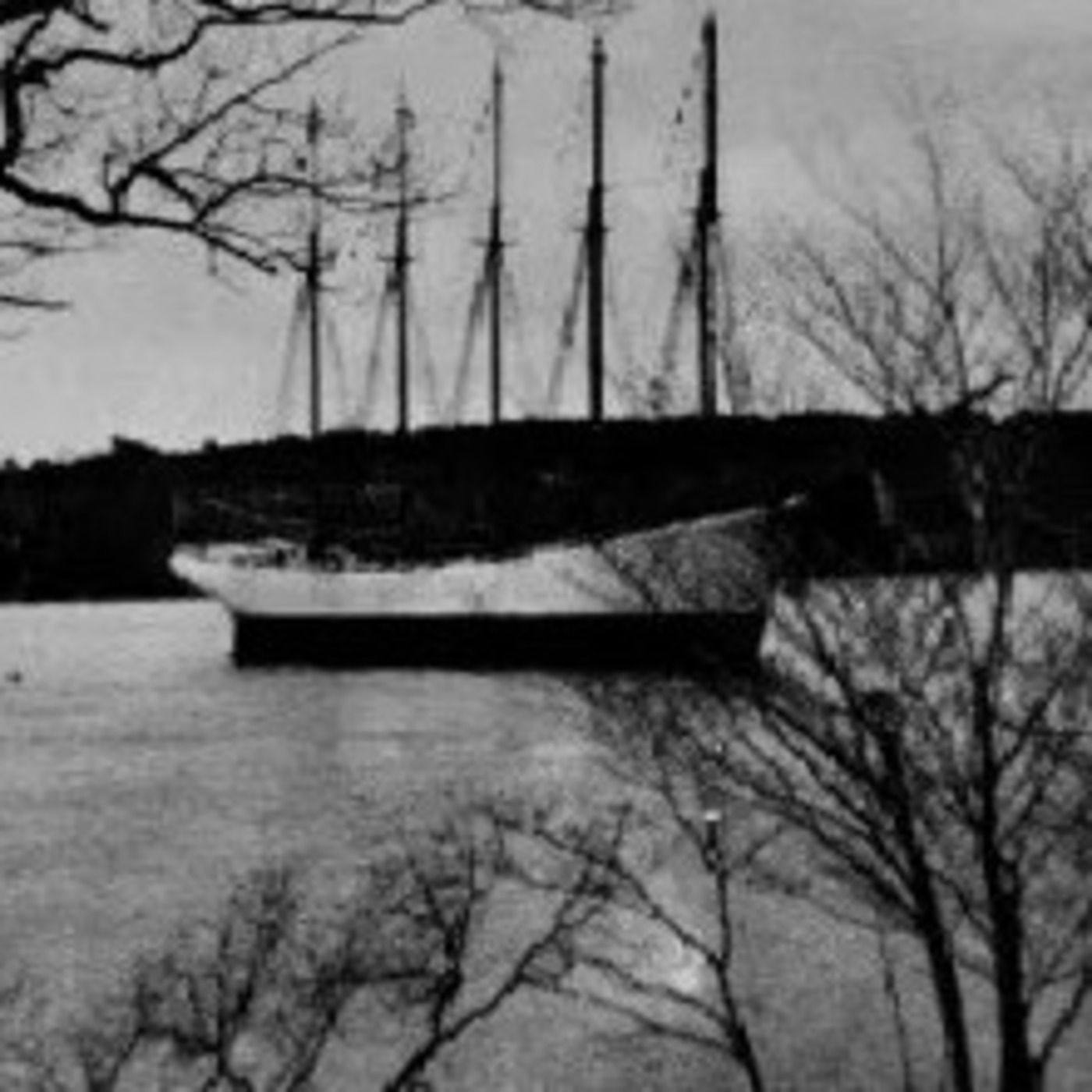 Episode 156: North Carolina Gothic: Murder, Mutiny, and the Maco Light