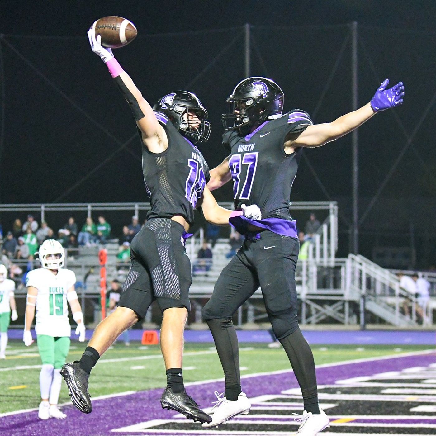2025 IHSA playoff outlook for Week 8: What do Suburban Life-area teams need to do to make the field of 256?