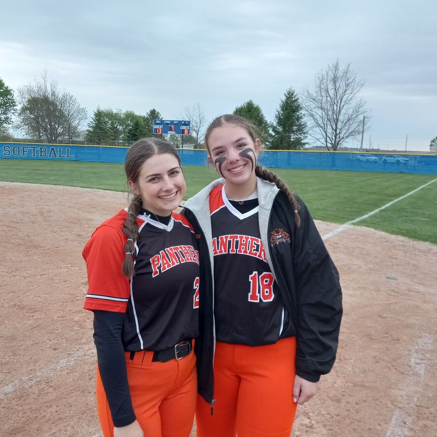 Gardner-South Wilmington softball holds on for 13-8 road win over Clifton Central episode artwork