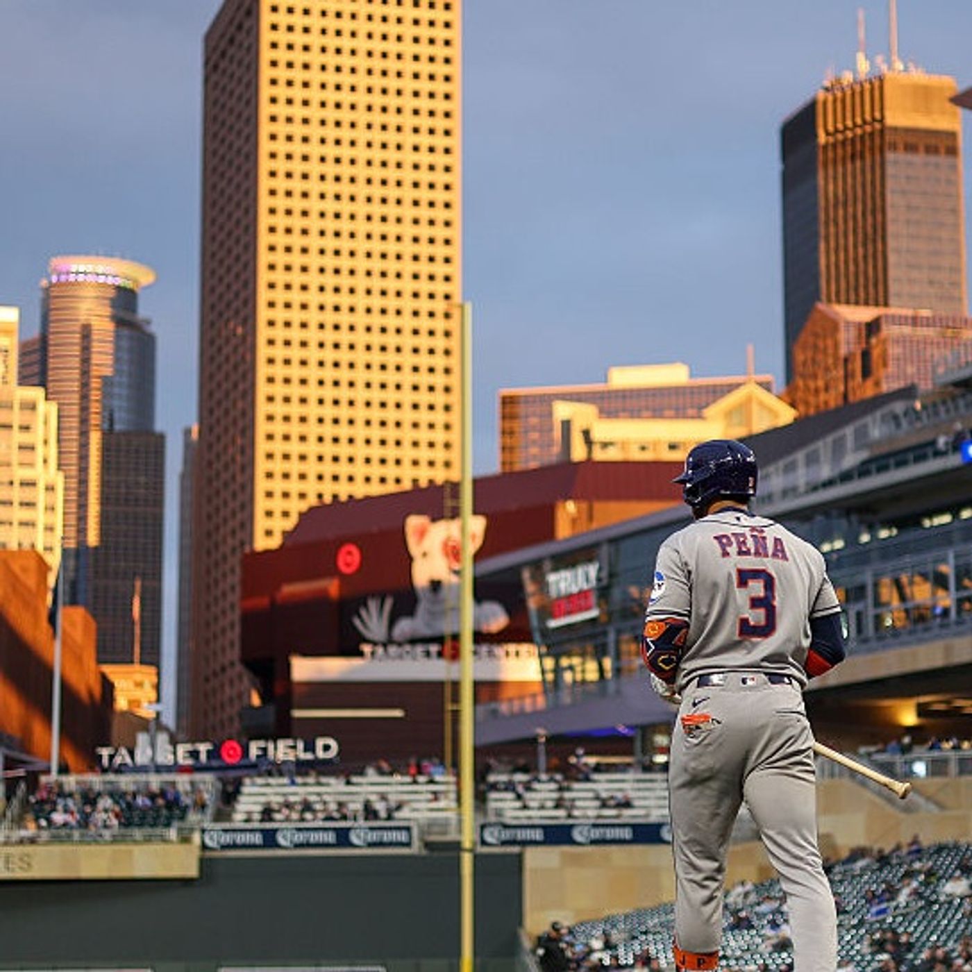Joe Espada Addresses Astros Recent Pitching and Offensive Struggles