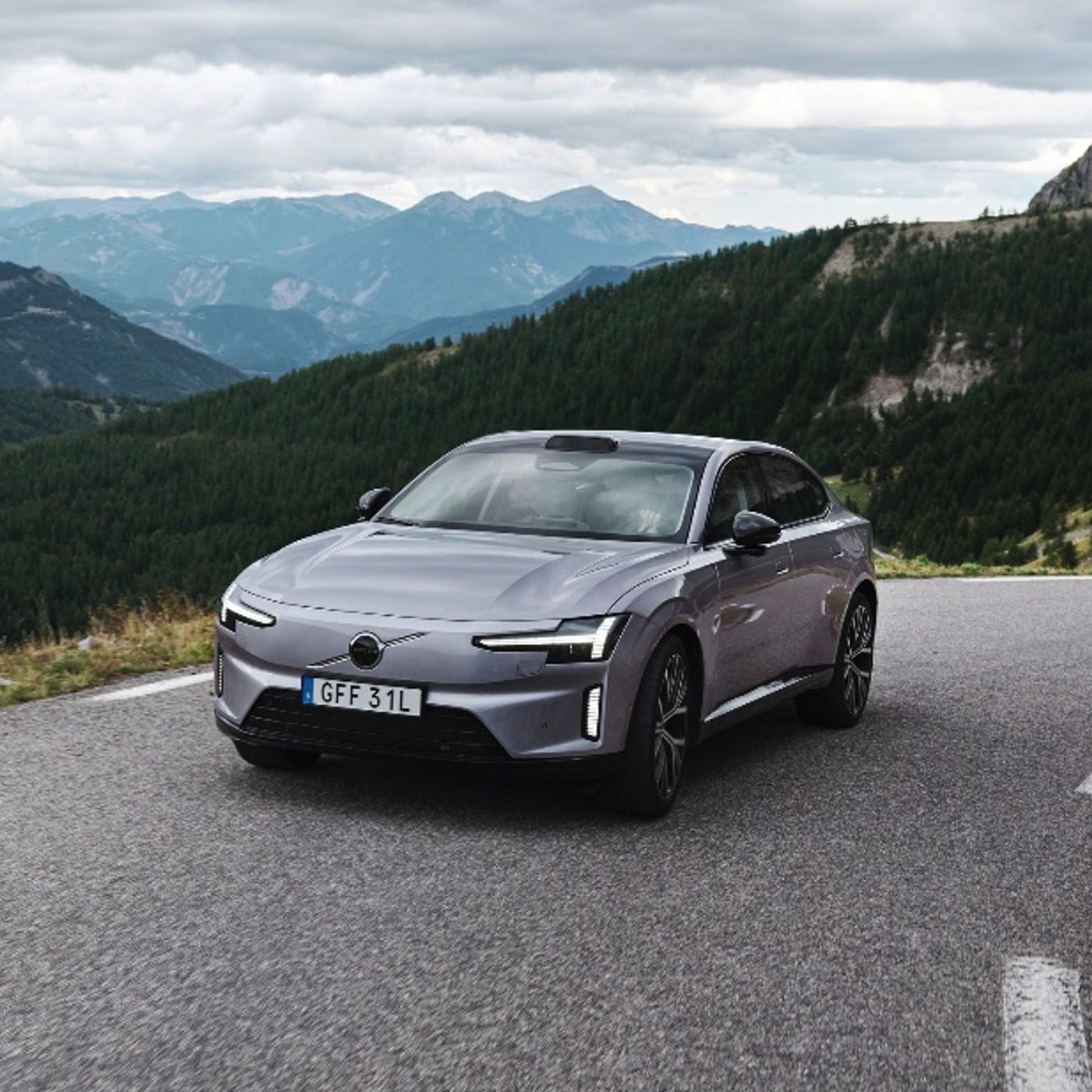 Volvo ES90 - Autonomia da 700 km e piattaforma a 800 Volt episode artwork