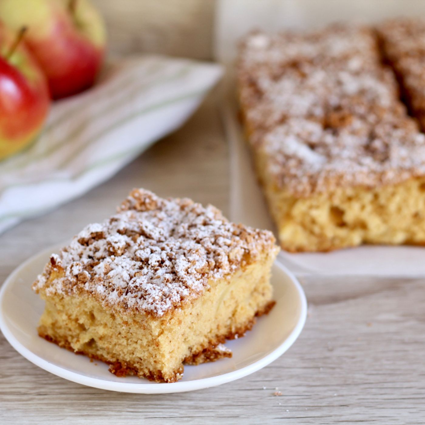 Torta di mele e amaretti