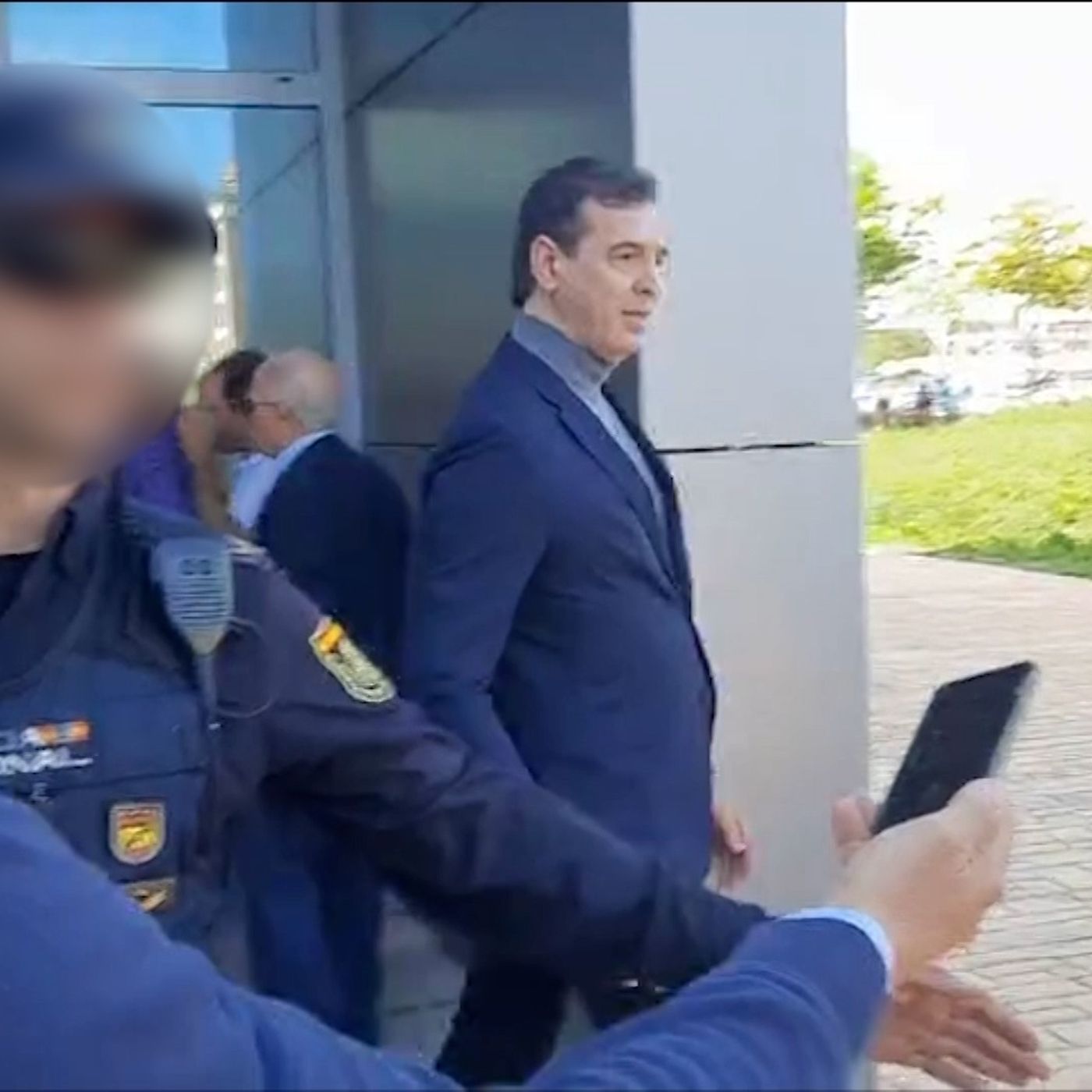 Las Noticias de La Mañana: La Audiencia de Badajoz retrasa su decisión sobre el hermano de Sánchez