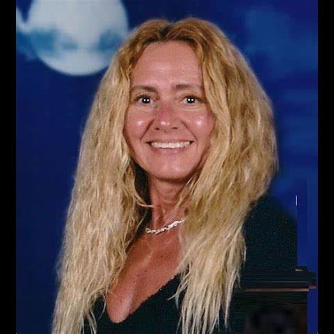 The Official MUFON Podcast Episode 15 - Host Richard Beckwith interviews Debbie Ziegelmeyer