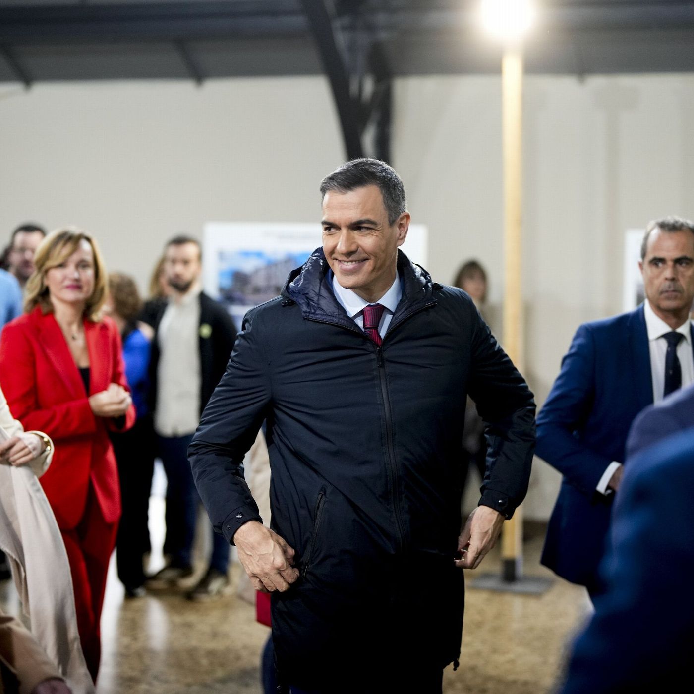 Resumen de prensa: Incluso 'El País' reconoce la parcialidad de la Ley Begoña para salvar al entorno de Sánchez