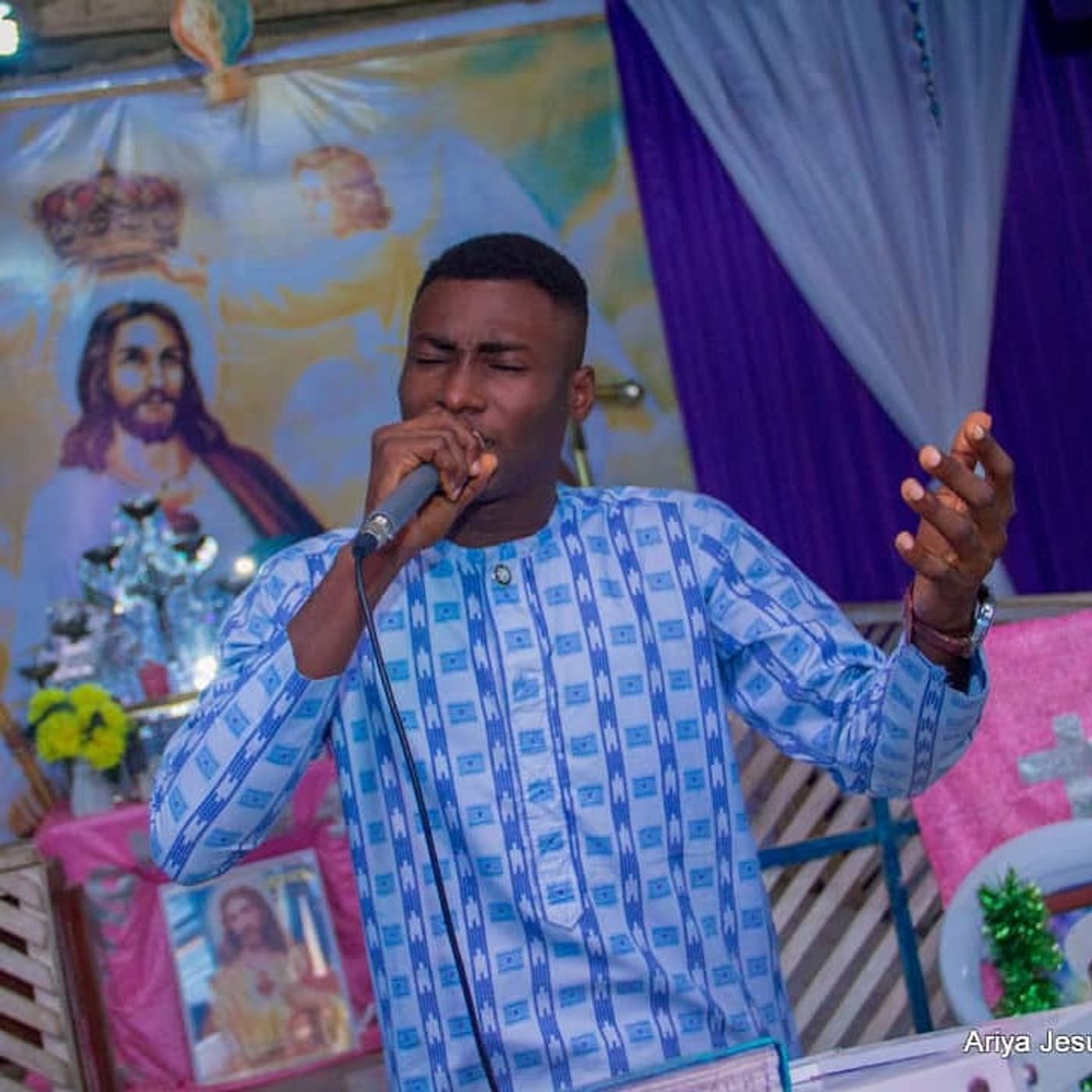 PROPHETIC PRAISE HOUR
