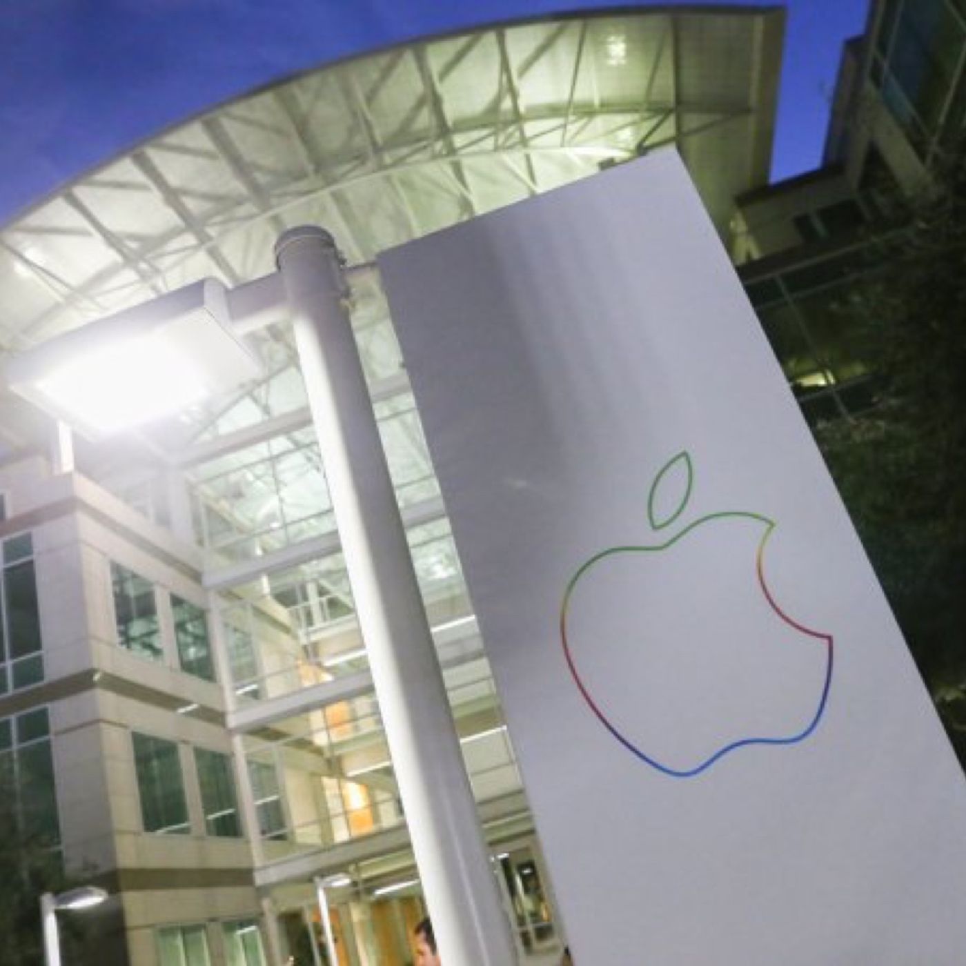  Keynote Infinite Loop 1, Cupertino episode artwork