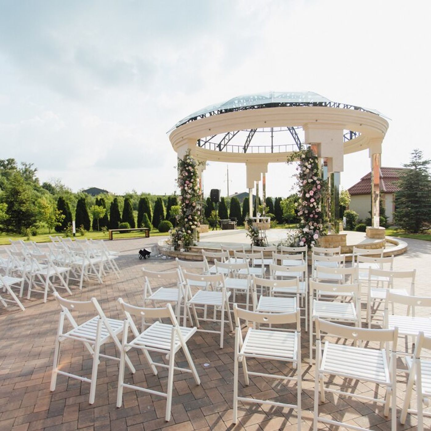 Styled to Perfection Transforming Venues into Wedding Dreams