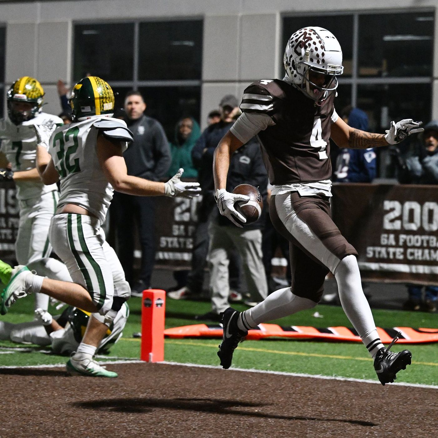 CCL/ESCC Week 13 Notebook: Mount Carmel, Montini look to complete perfect seasons with state titles
