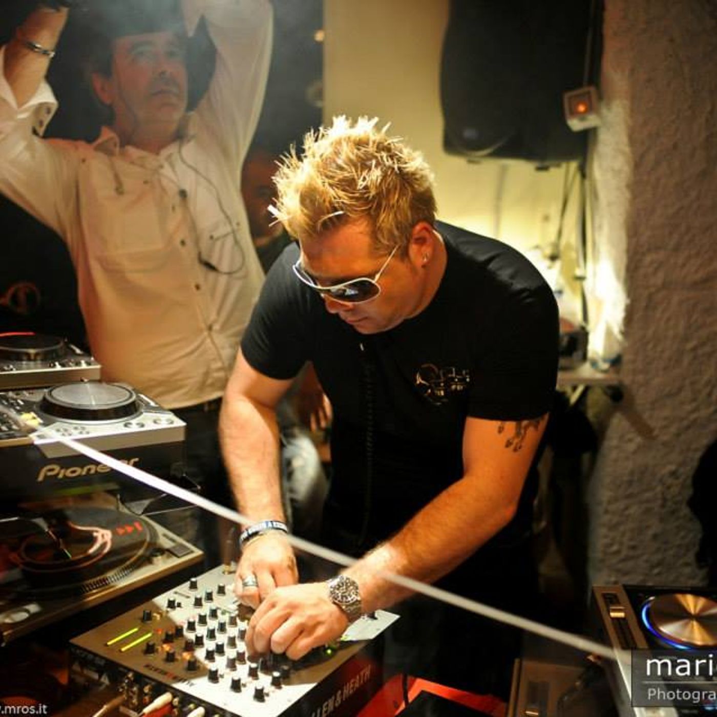 APERITIVO CON DJMAX episode artwork