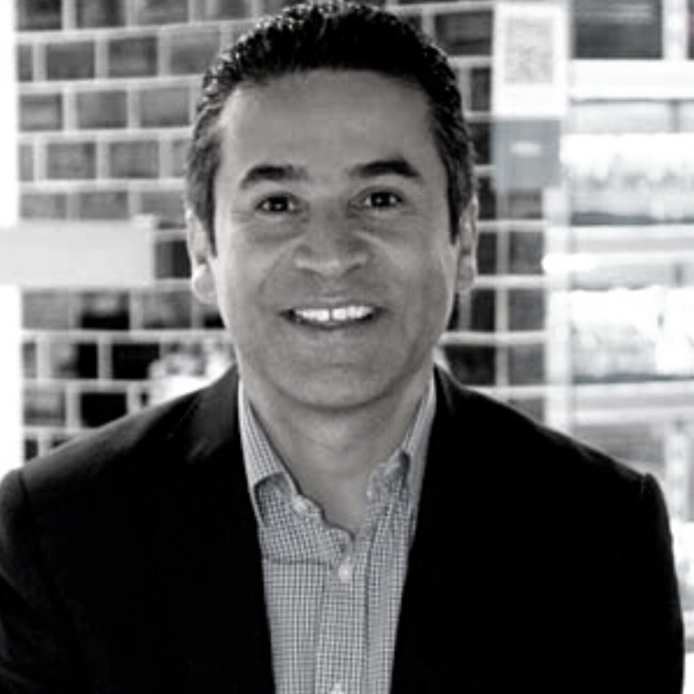 Óscar Rodríguez de Grupo Bolívar - Impulsando el emprendimiento social de los jóvenes en Colombia y Centroamérica episode artwork