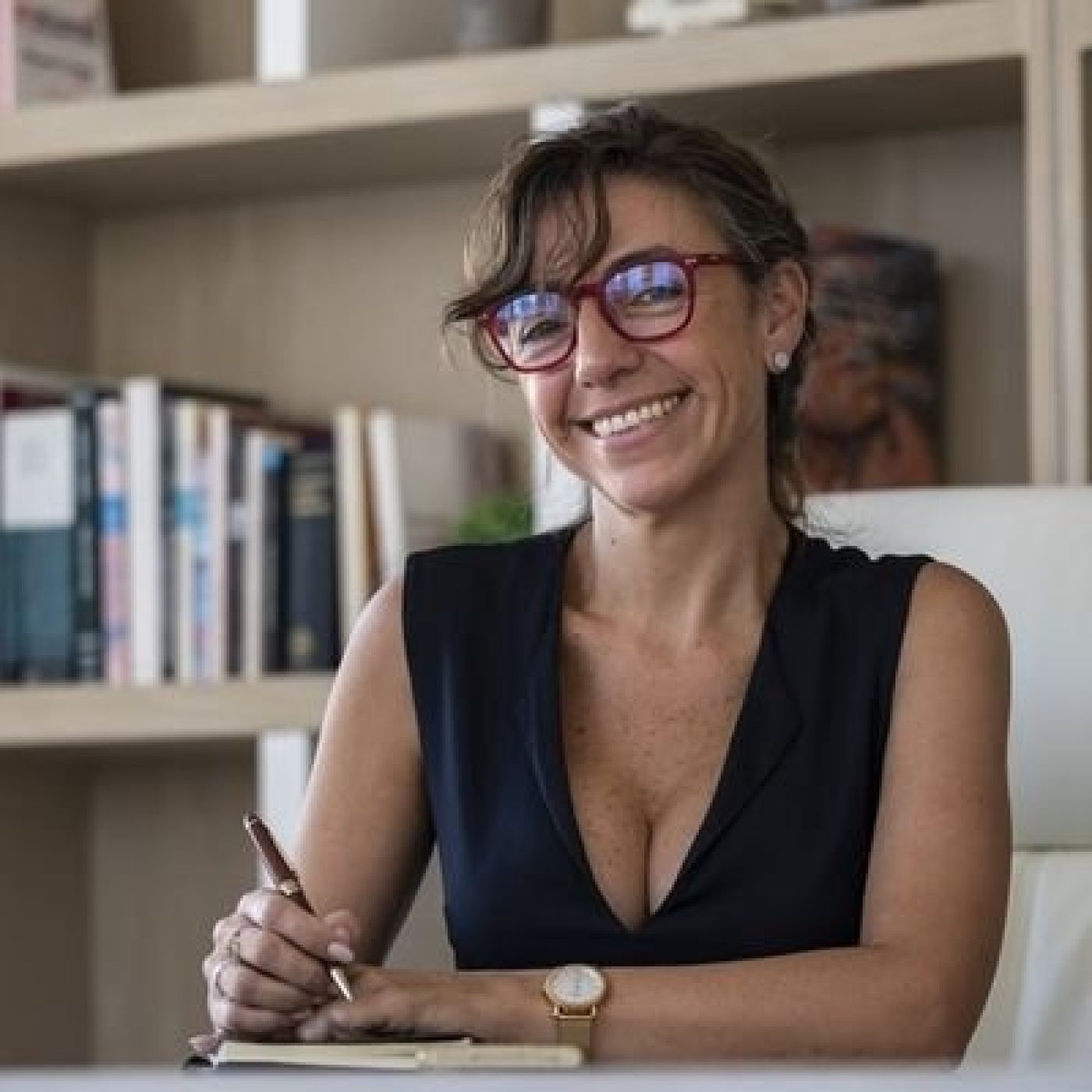 Lara Goyburu Politóloga- Directadora Ejecutiva de Management & Fit (@LaraLin78) @asteriscostv