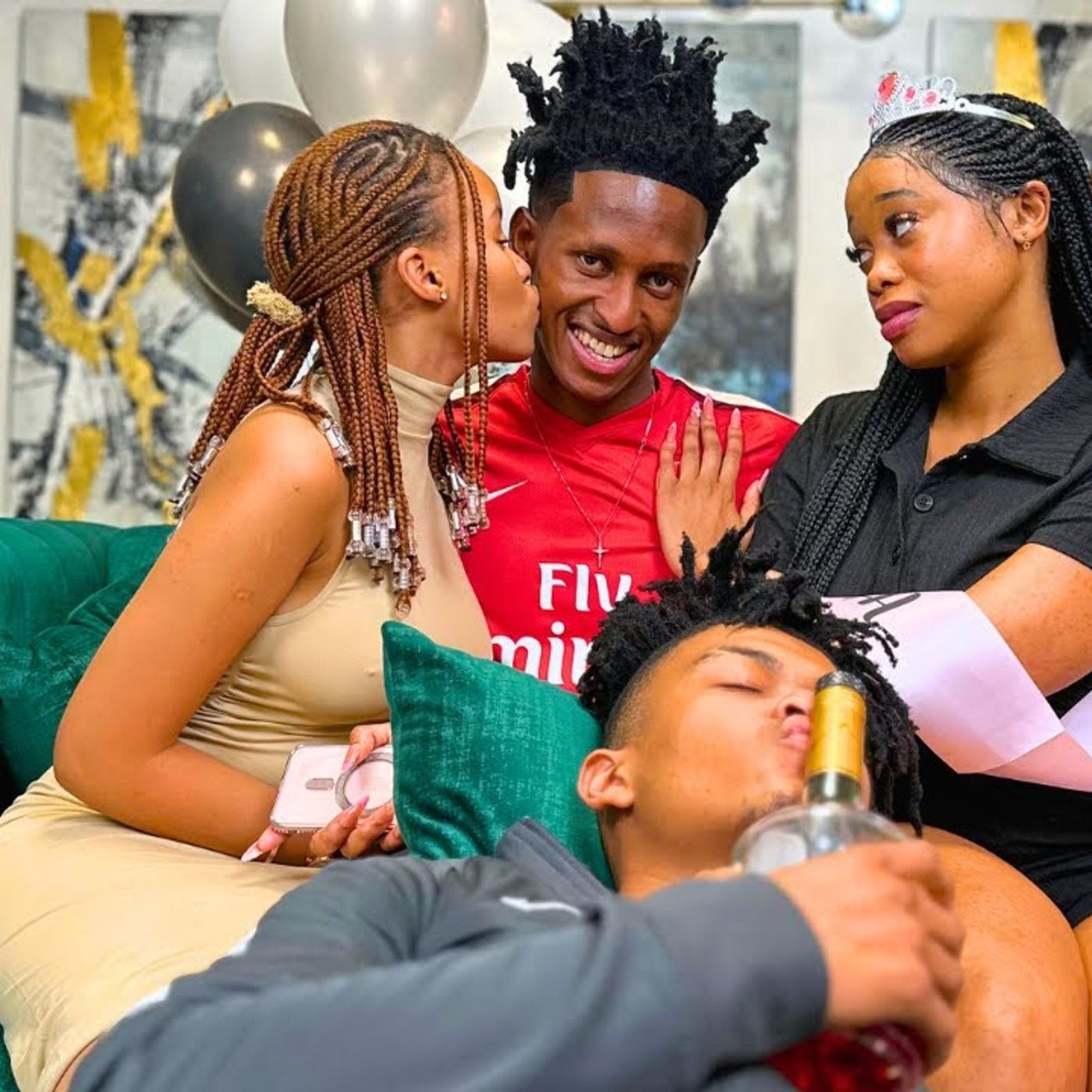 Ghost Hlubi vs Sonwabile_ Podcast and Chill_ MacG_ Oscar Mbo_ 200k Subs🎉  - Open Chats Podcast Ep 79(M4A_128K) episode artwork