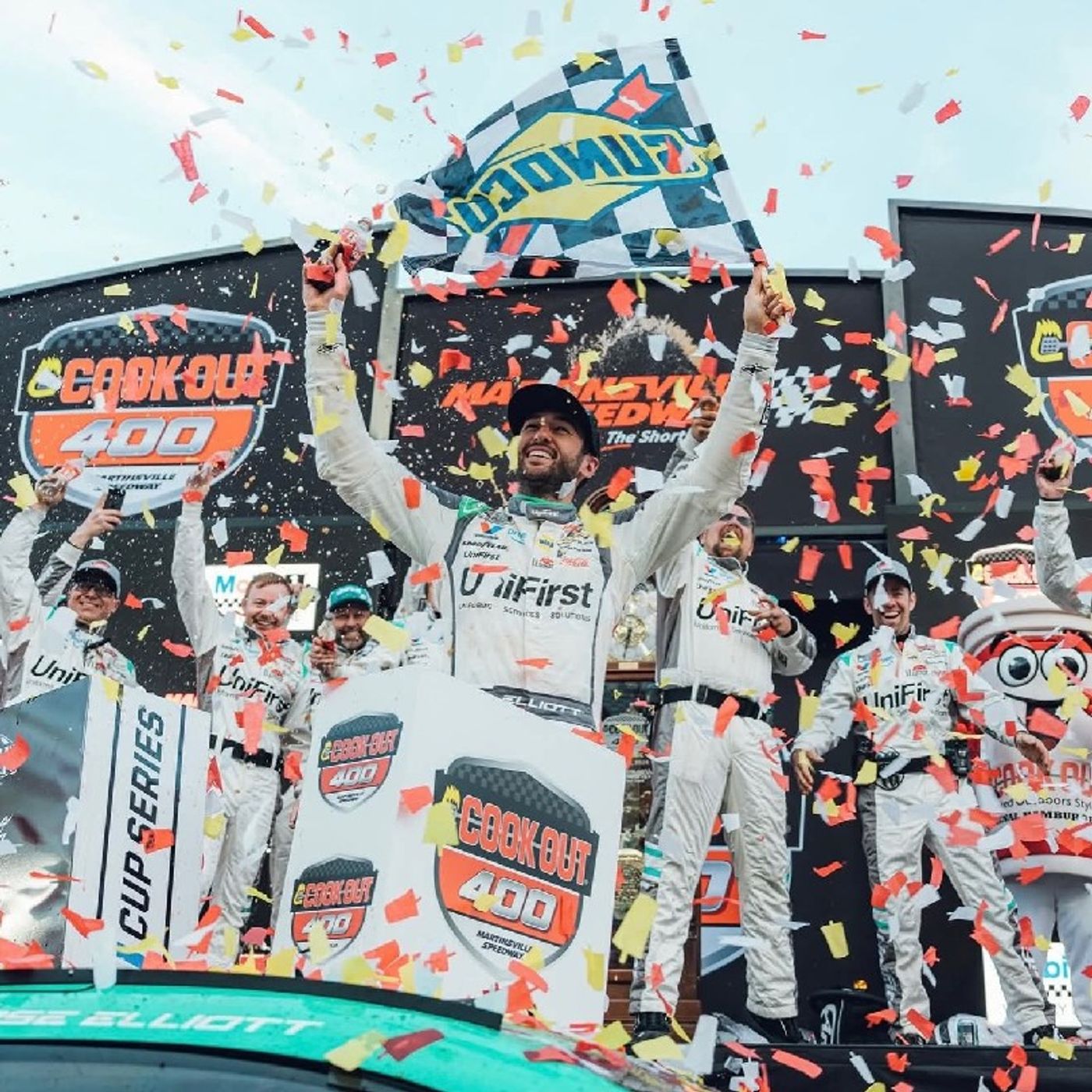 ET reads the SI In Case You Missed It and AM Newsletters for Monday, 3/30 and goes over his personal best stories.