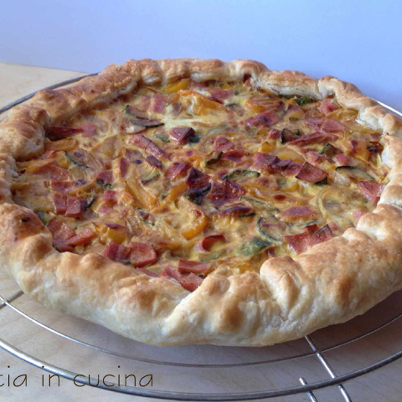 Quiche con peperoni zucchine e cipolla episode artwork