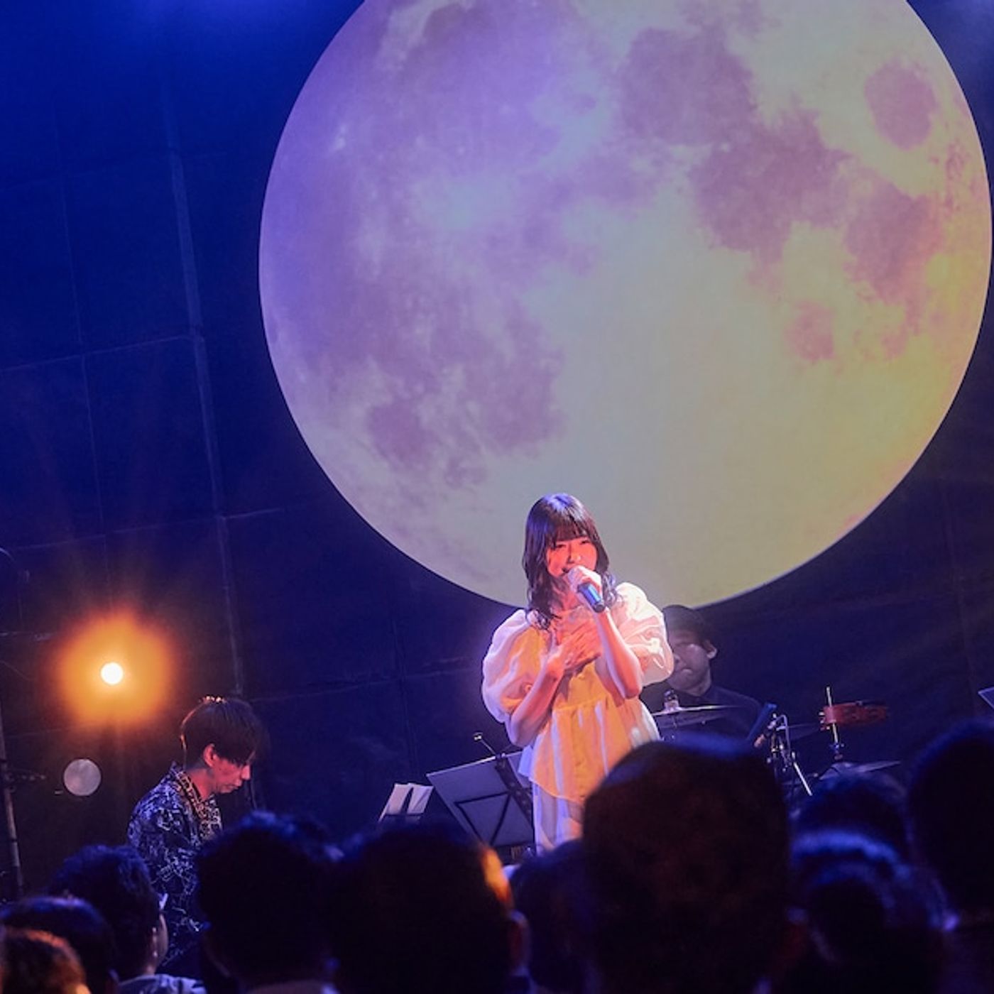otsumami feat.mikan、声と呼吸をじっくりと届けた「ピアノと私のライブ #2」（ライブレポート） - 音楽ナタリー episode artwork
