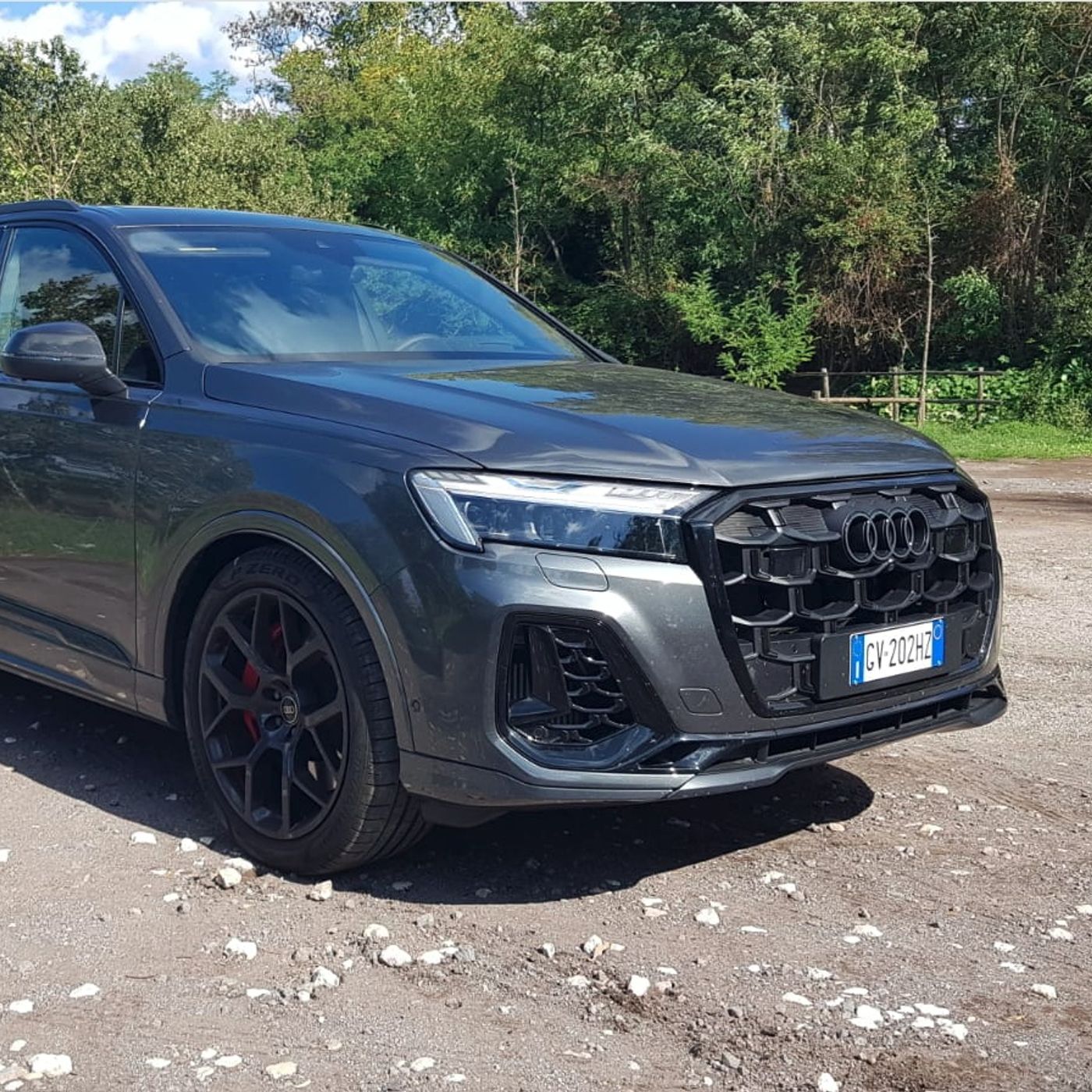 Audi Q7 TFSI-e Quattro plug-in hybrid - Maxi Suv, ma alla spina! episode artwork