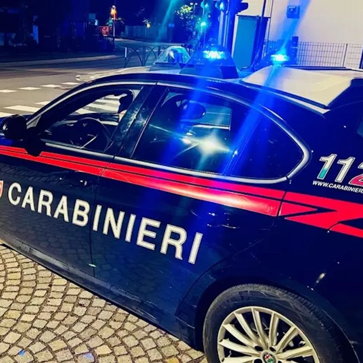 Auto contro trattore nel nord Barese, muore 33enne episode artwork