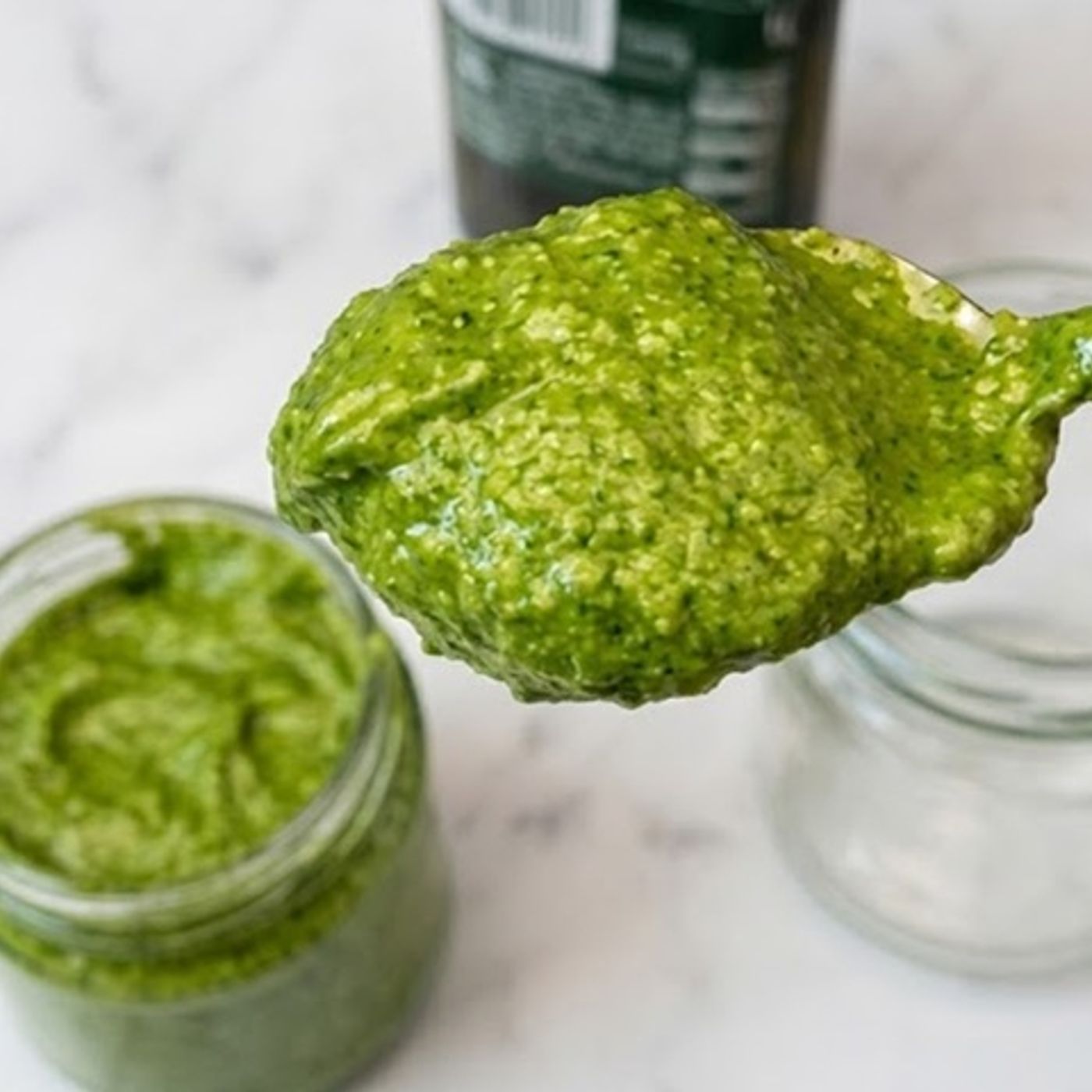 Pesto Genovese Autentico: la Ricetta Originale Ligure e i Trucchi anti-ossidazione episode artwork