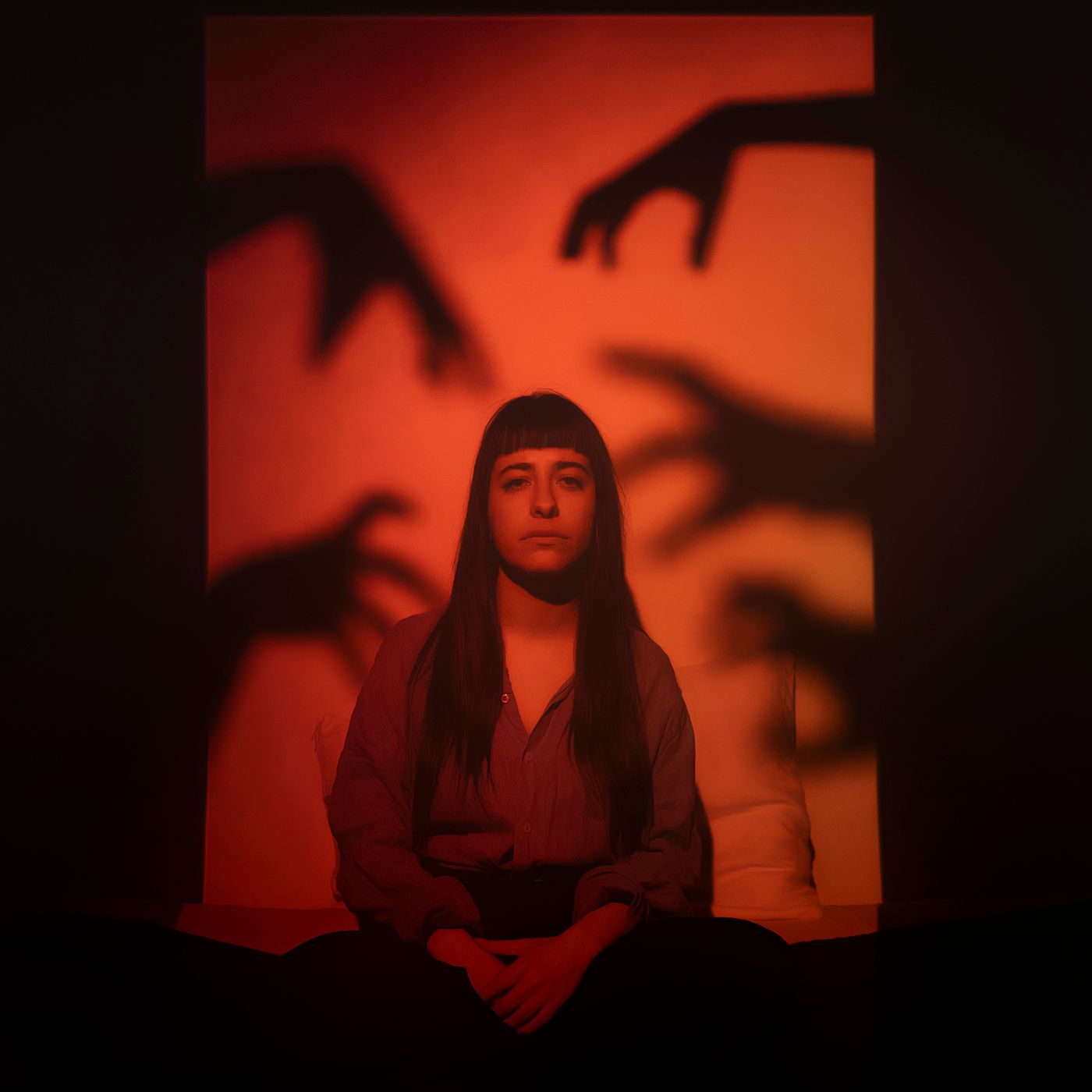 Paola Consagra: “24 ore” è il nuovo singolo tra folk, introspezione e autenticità episode artwork