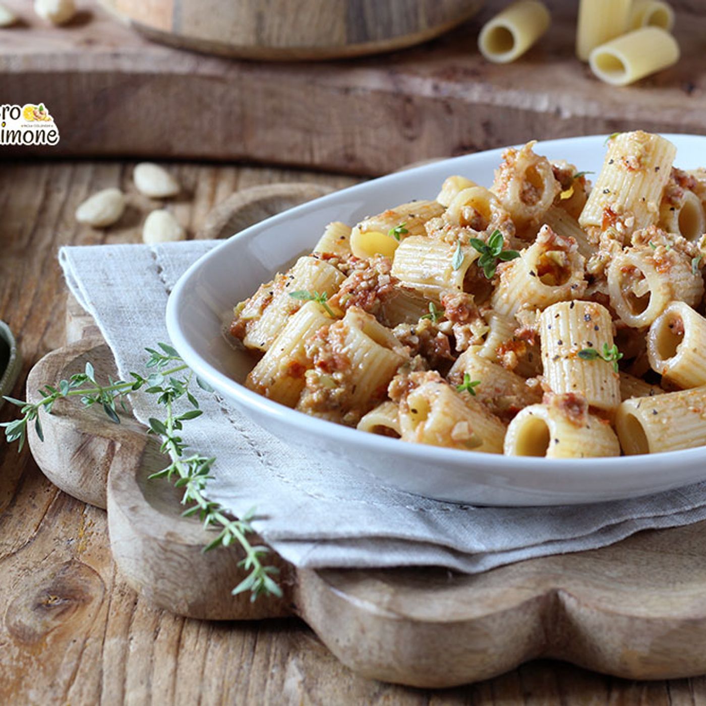 Pasta al pesto di olive e pomodori secchi episode artwork